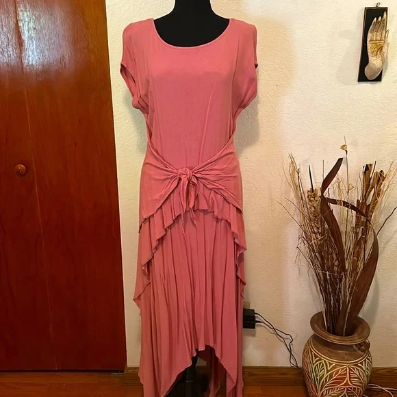 faux leather dress red LIKE LIQUID FAUX LEATHER MIDI DRESS – AKIRA main image 0
